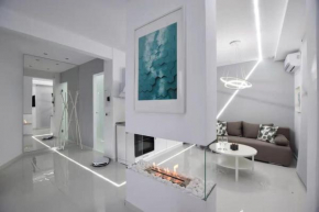 Charming and bright central flat